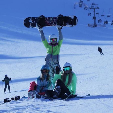 Pensjonat Laworta Ski Ustrzyki Dolne Luaran gambar
