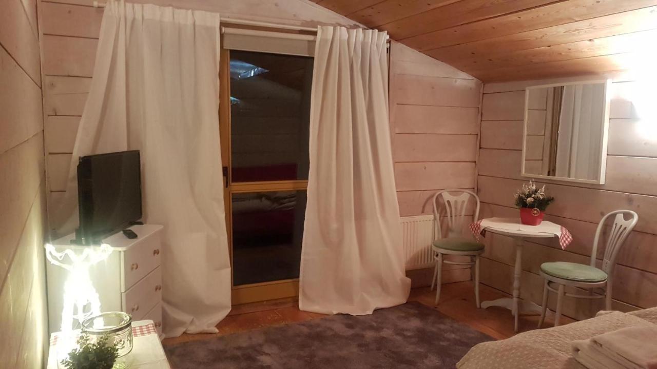 Pensjonat Laworta Ski Ustrzyki Dolne Luaran gambar