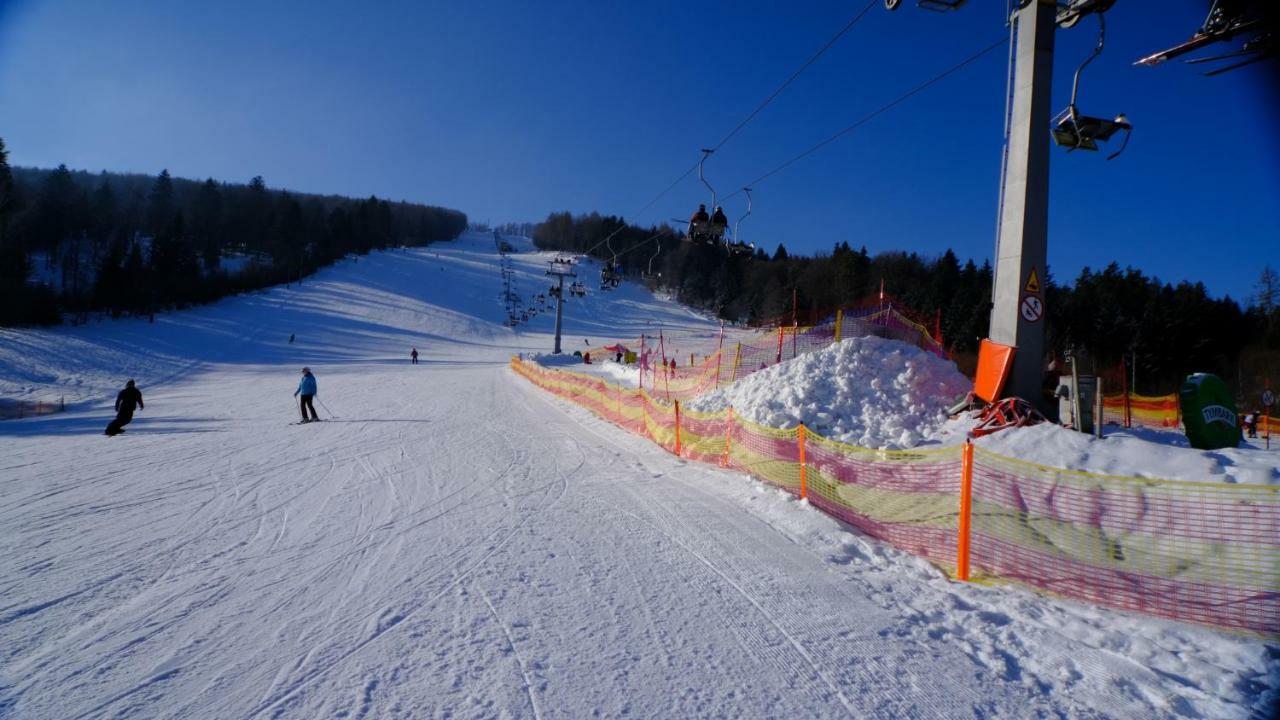 Pensjonat Laworta Ski Ustrzyki Dolne Luaran gambar